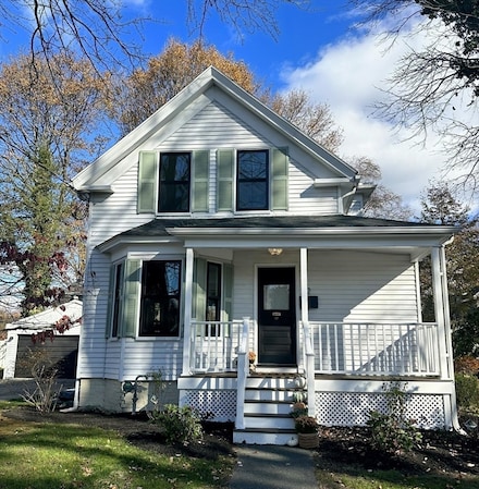 22 Laurel St, Beverly, MA 01915