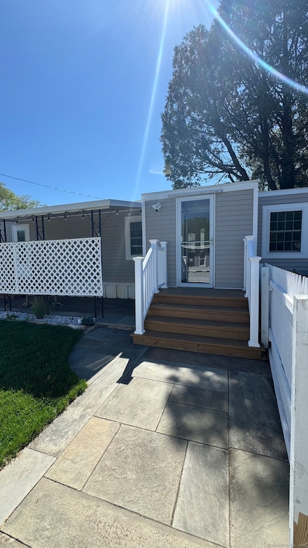 525 E Main St Unit 23, Branford, CT 06405