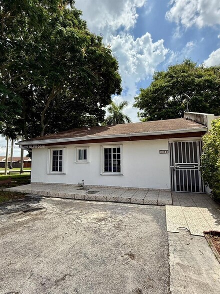 5351 SW 140th Ct, Miami, FL 33175