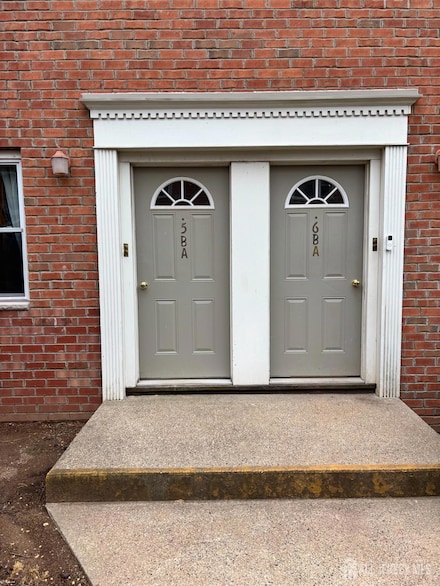 37 York Dr Unit 5A, Edison, NJ 08817