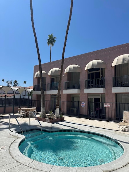 74380 El Camino Unit 30, Palm Desert, CA 92260