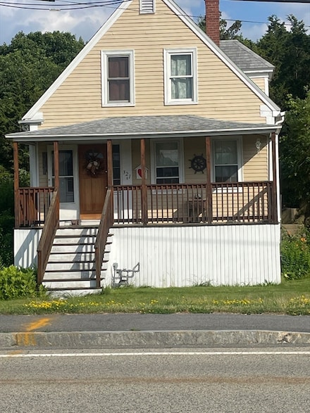 321 Rockland St, Hingham, MA 02043
