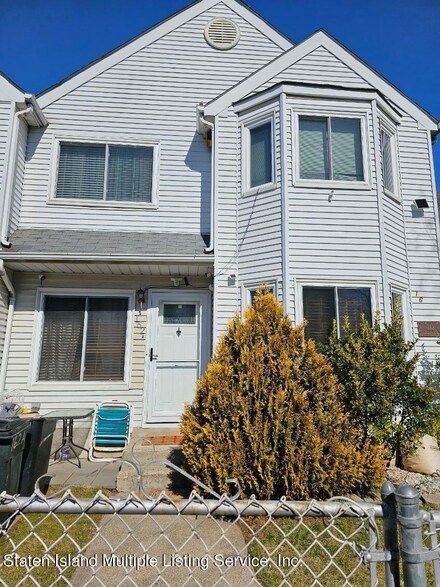 162A Continental Place, Staten Island, NY 10303