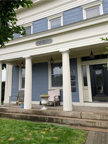 54 Friendship St Unit B2, Westerly, RI 02891