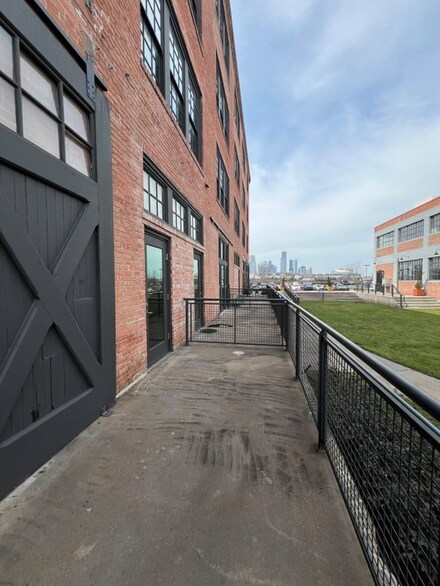 806 Sampson St Unit 103, Houston, TX 77003