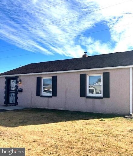 406 Single Ave, New Castle, DE 19720
