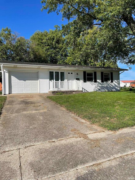 724 E 15th St, Jasper, IN 47546