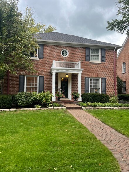 1173 Cherry St, Winnetka, IL 60093