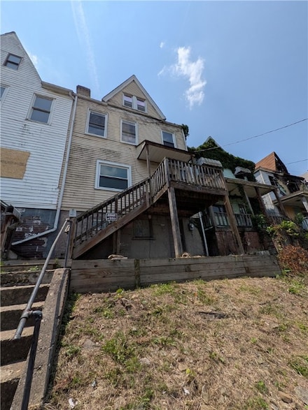 711 Fruit Way, Mc Kees Rocks, PA 15136