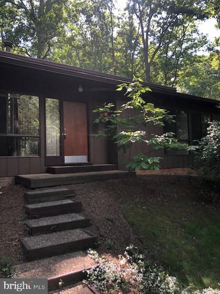 1314 Westhills Ln, Reston, VA 20190