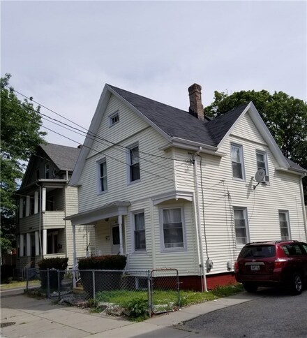 23 Lisbon St, Providence, RI 02908