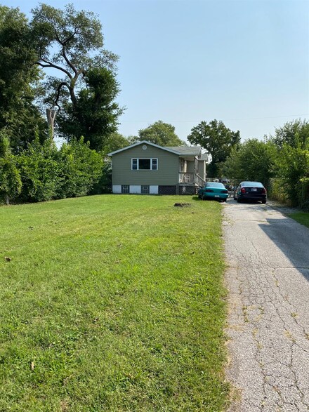 4413 State Line Ave, Hammond, IN 46327