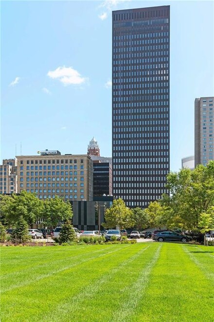 418 6th Ave Unit 1104, Des Moines, IA 50309