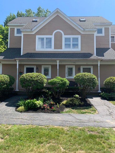 9 Hillcrest W Unit 9, Portland, ME 04103