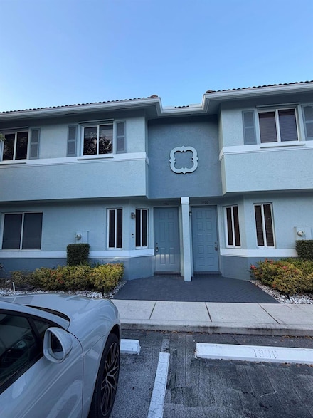 1992 Alamanda Way, Riviera Beach, FL 33404