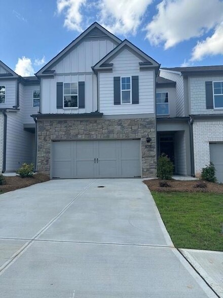 2486 Bayberry St, Acworth, GA 30101