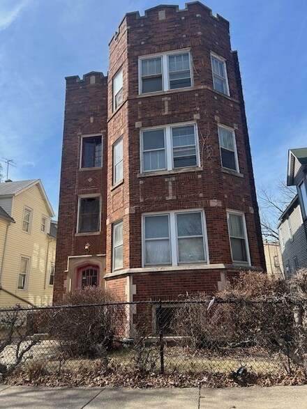 11320 S Edbrooke Ave, Chicago, IL 60628
