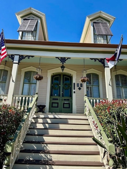 1122 Sealy Ave, Galveston, TX 77550
