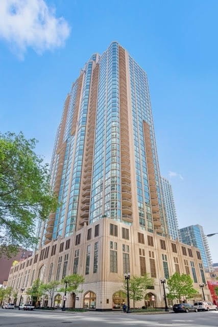 21 E Huron St Unit 2005, Chicago, IL 60611