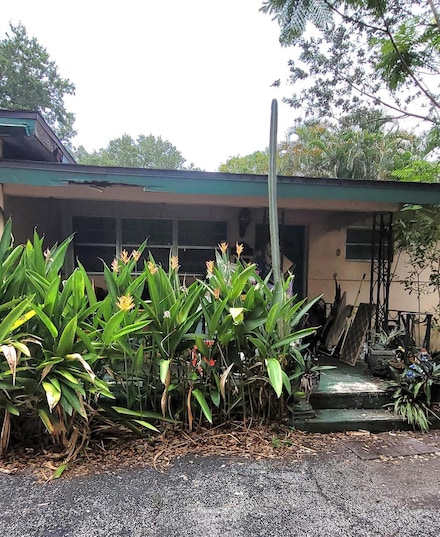 812 Garden Ct, Plantation, FL 33317