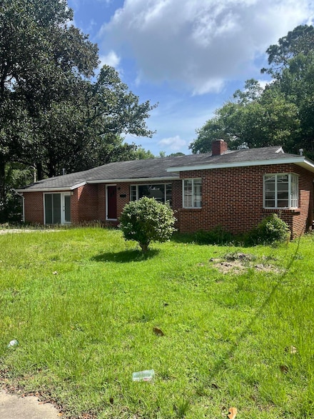855 N Pearl St, Crestview, FL 32536