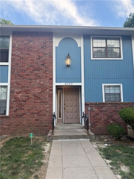 8135 Holmes Rd Unit 202, Kansas City, MO 64131