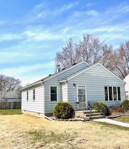 1709 3rd St NE, Austin, MN 55912