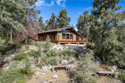 1600 Bernina Dr, Pine Mountain Club, CA 93222