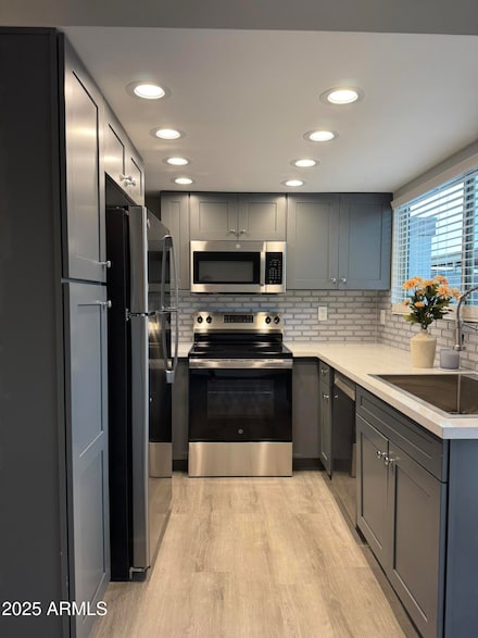 2142 E Donner Dr, Tempe, AZ 85282
