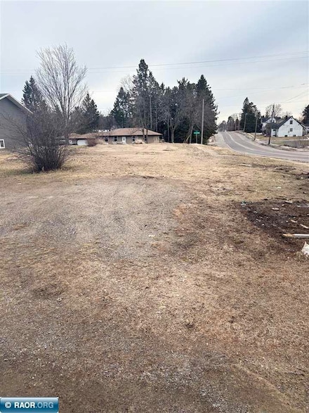 950 1st Ave NW, Chisholm, MN 55719
