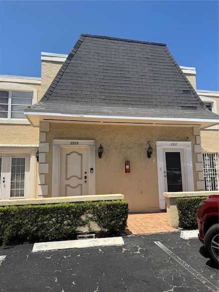 2207 NE 7th St Unit 16, Hallandale Beach, FL 33009