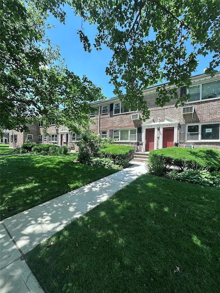 150-85 70th Rd Unit 2B, Flushing, NY 11367