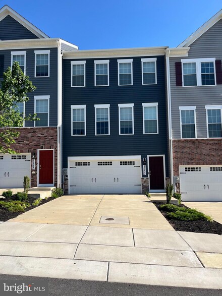 1233 Apollo Dr, Frederick, MD 21702