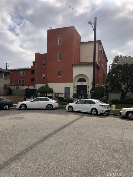8732 Reading Ave, Los Angeles, CA 90045