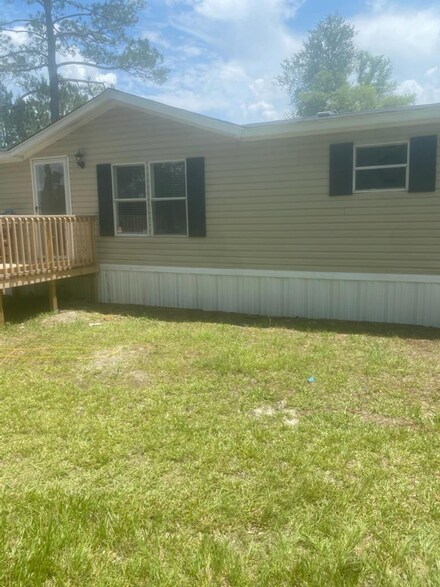 1444 Elijah J Rd, Pearson, GA 31642