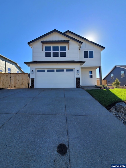 554 NW Crater Lake Dr, Dallas, OR 97338