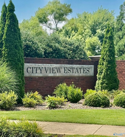 2704 Harley Cir, Decatur, AL 35603