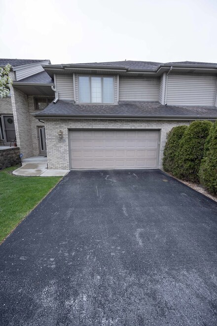 16706 Trail View Ct, Tinley Park, IL 60477