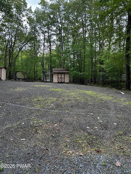 110 Pheasant Ln, Shohola Township, PA 18458