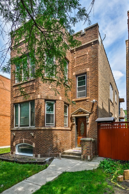 4249 N Francisco Ave Unit 2, Chicago, IL 60618