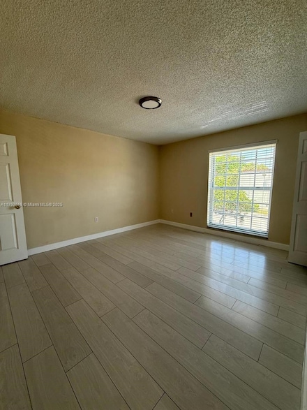 10814 N Kendall Dr Unit R2, Miami, FL 33176