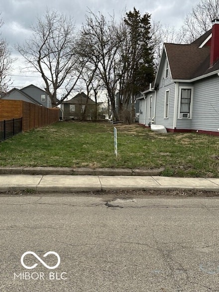 2043 Bellefontaine St, Indianapolis, IN 46202