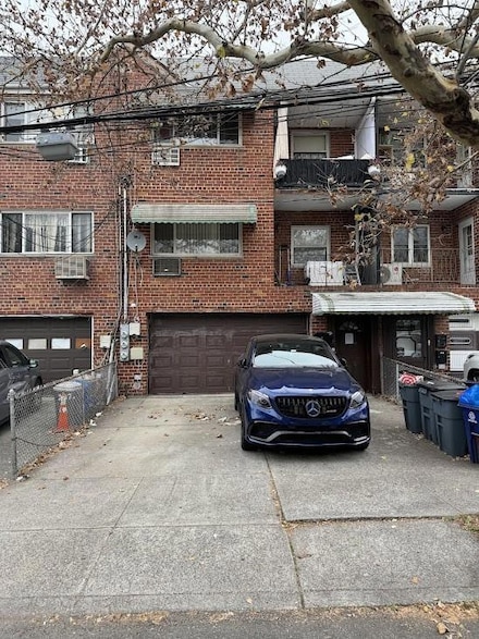 2075 E 55th St, Brooklyn, NY 11234