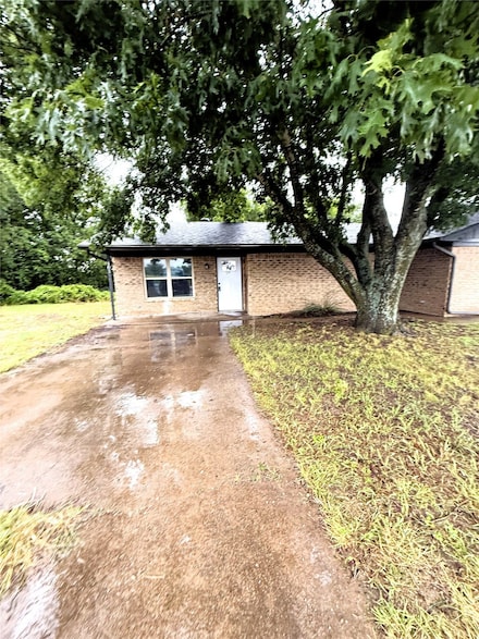 101 Redbud St Unit 101, Waxahachie, TX 75165
