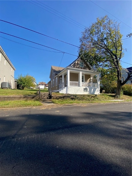 2707 Kansas St, McKeesport, PA 15132