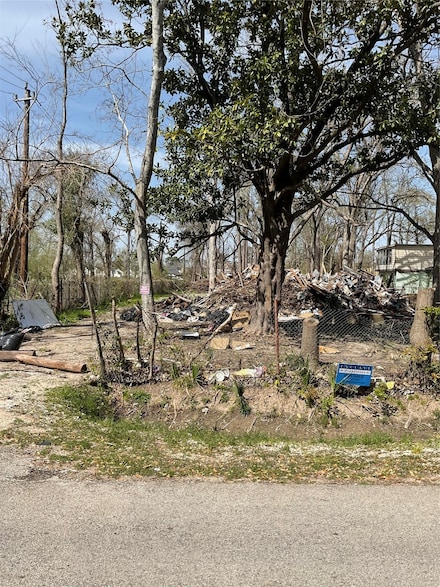 1122 Paul Quinn St, Houston, TX 77091