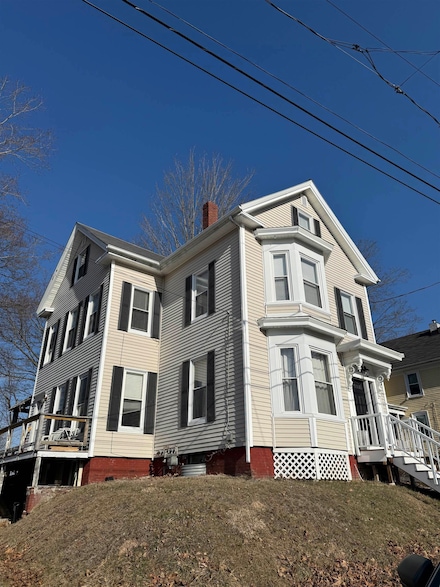 42 Forest St, Dover, NH 03820