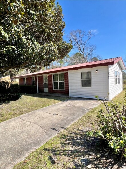 2248 Peachtree St, Brunswick, GA 31520