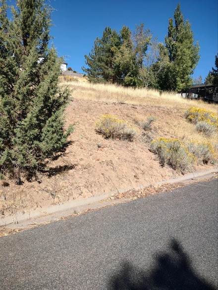 Lot 8 Ridgecrest Dr, Klamath Falls, OR 97601