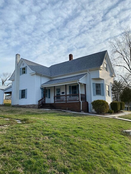 403 18th St, Bedford, IN 47421